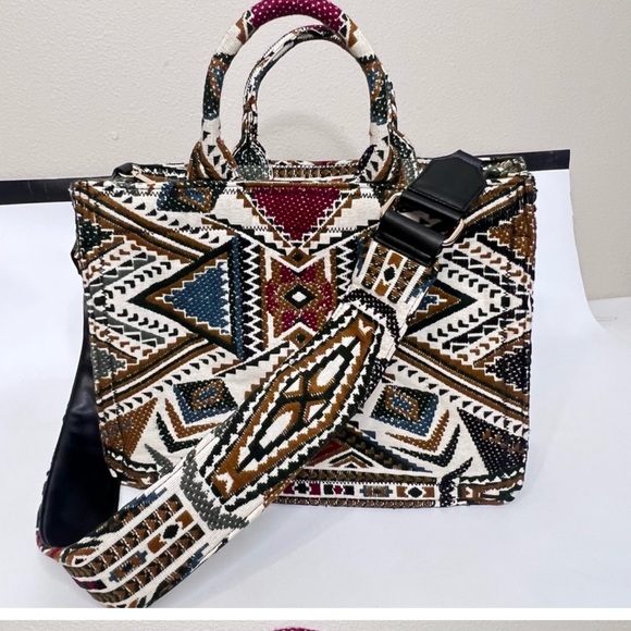 Zara Multicolor Geometric Pattern Bag - Picture 12 of 13